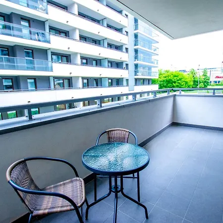 High Standard Studio. City Center. Free Parking. شقة