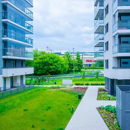High Standard Studio. City Center. Free Parking. Apartment