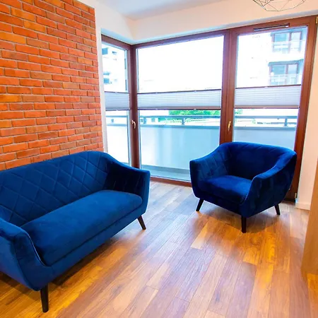 High Standard Studio. City Center. Free Parking. *